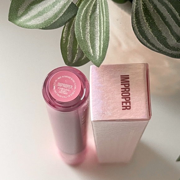 NEW Improper Jeffree Star Supreme Gloss - Picture 3 of 3